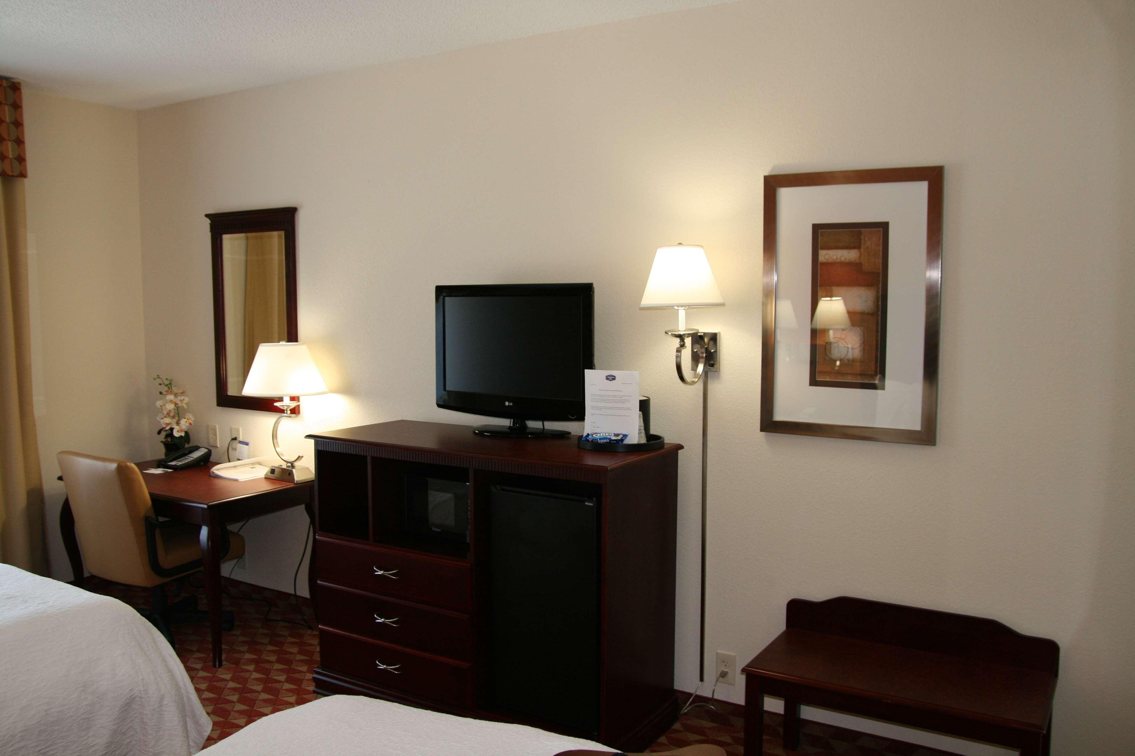 Hampton Inn Kingsland Buitenkant foto