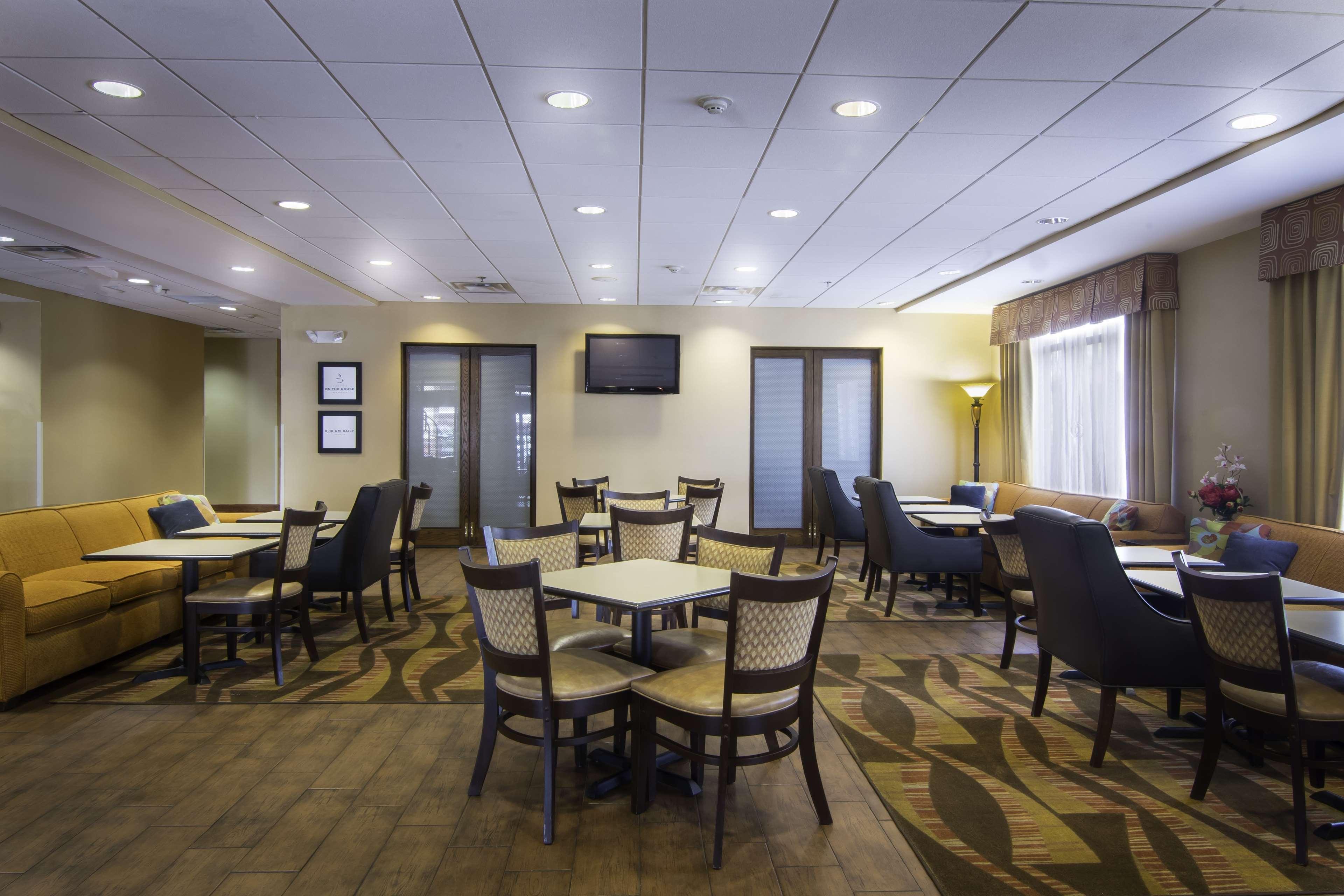 Hampton Inn Kingsland Buitenkant foto