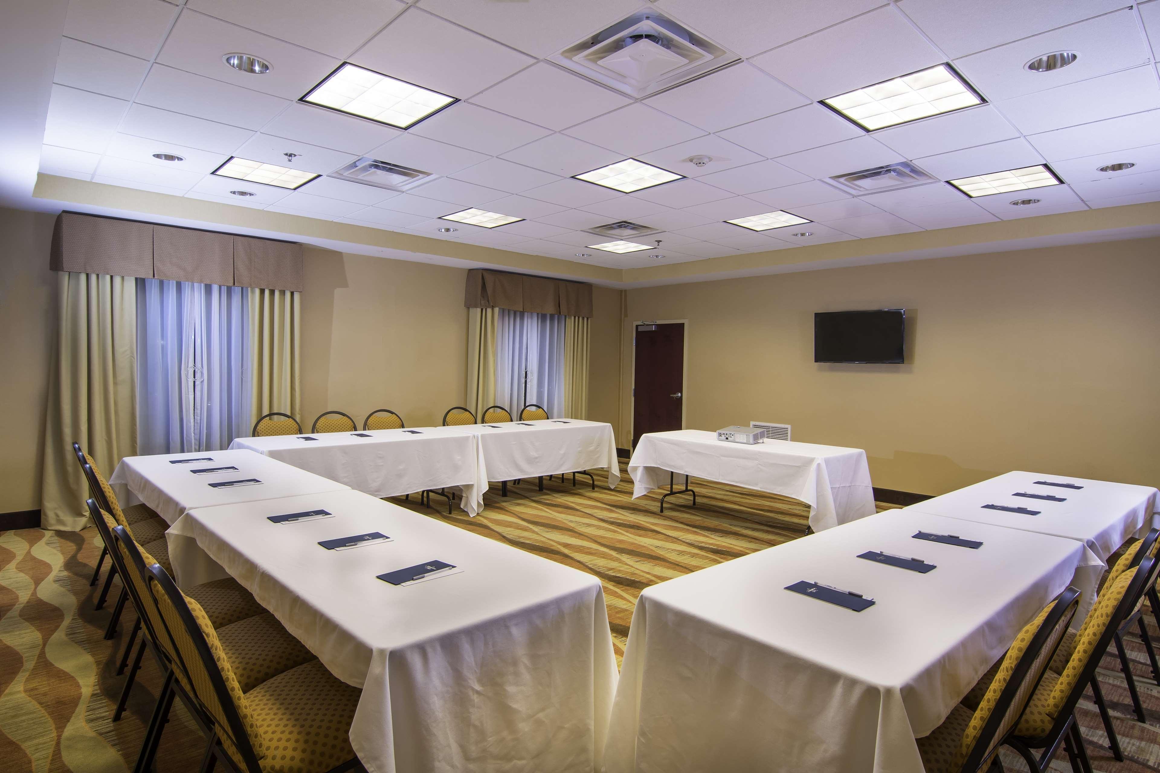 Hampton Inn Kingsland Buitenkant foto
