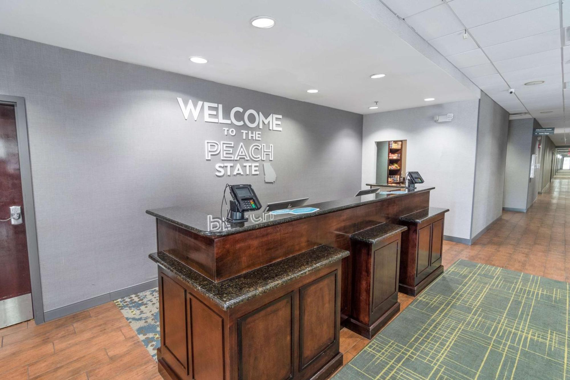 Hampton Inn Kingsland Buitenkant foto